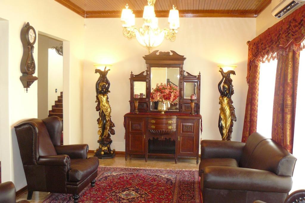Kimberley Manor Guesthouse Ngoại thất bức ảnh