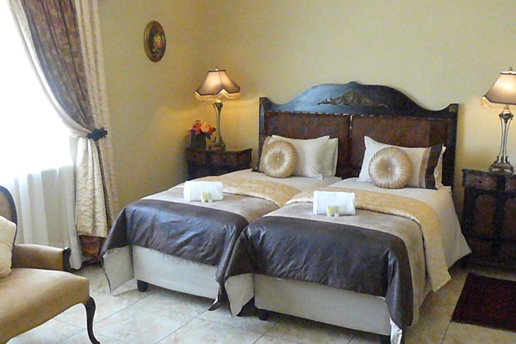 Kimberley Manor Guesthouse Ngoại thất bức ảnh