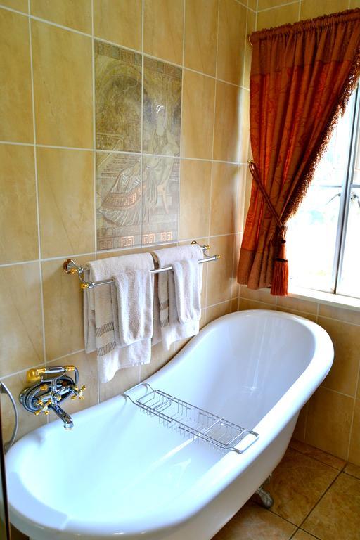 Kimberley Manor Guesthouse Ngoại thất bức ảnh
