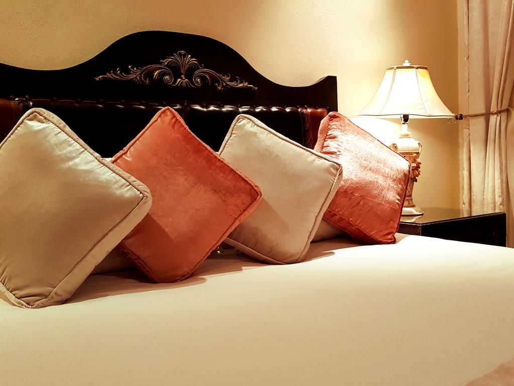 Kimberley Manor Guesthouse Ngoại thất bức ảnh