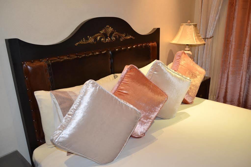 Kimberley Manor Guesthouse Ngoại thất bức ảnh