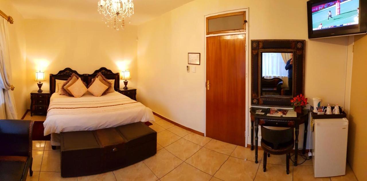 Kimberley Manor Guesthouse Ngoại thất bức ảnh